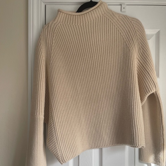 Zara sweater- pristine condition! - Picture 3 of 5